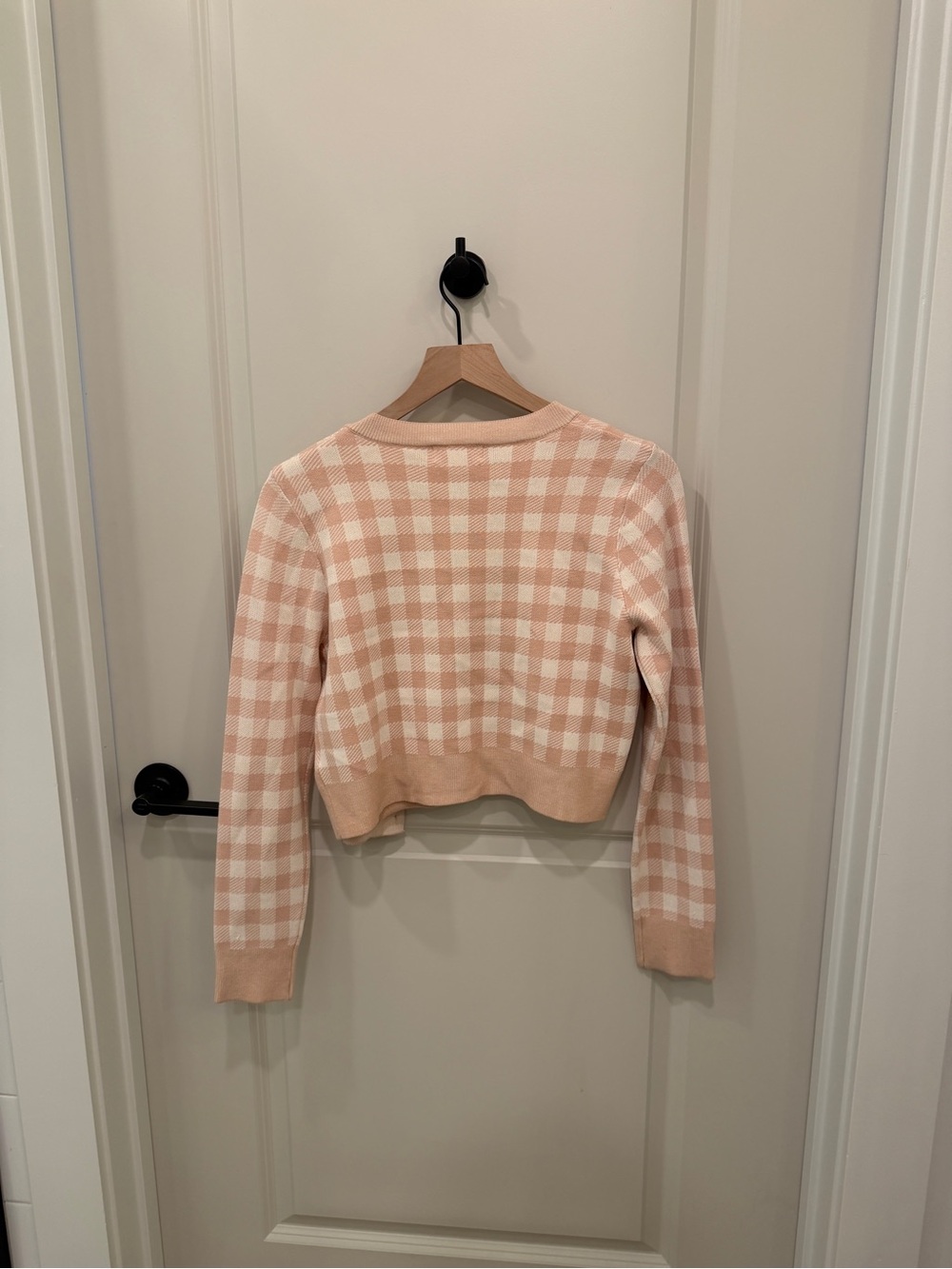 Pink and White Cropped Cardigan Set - Picture 6 of 9